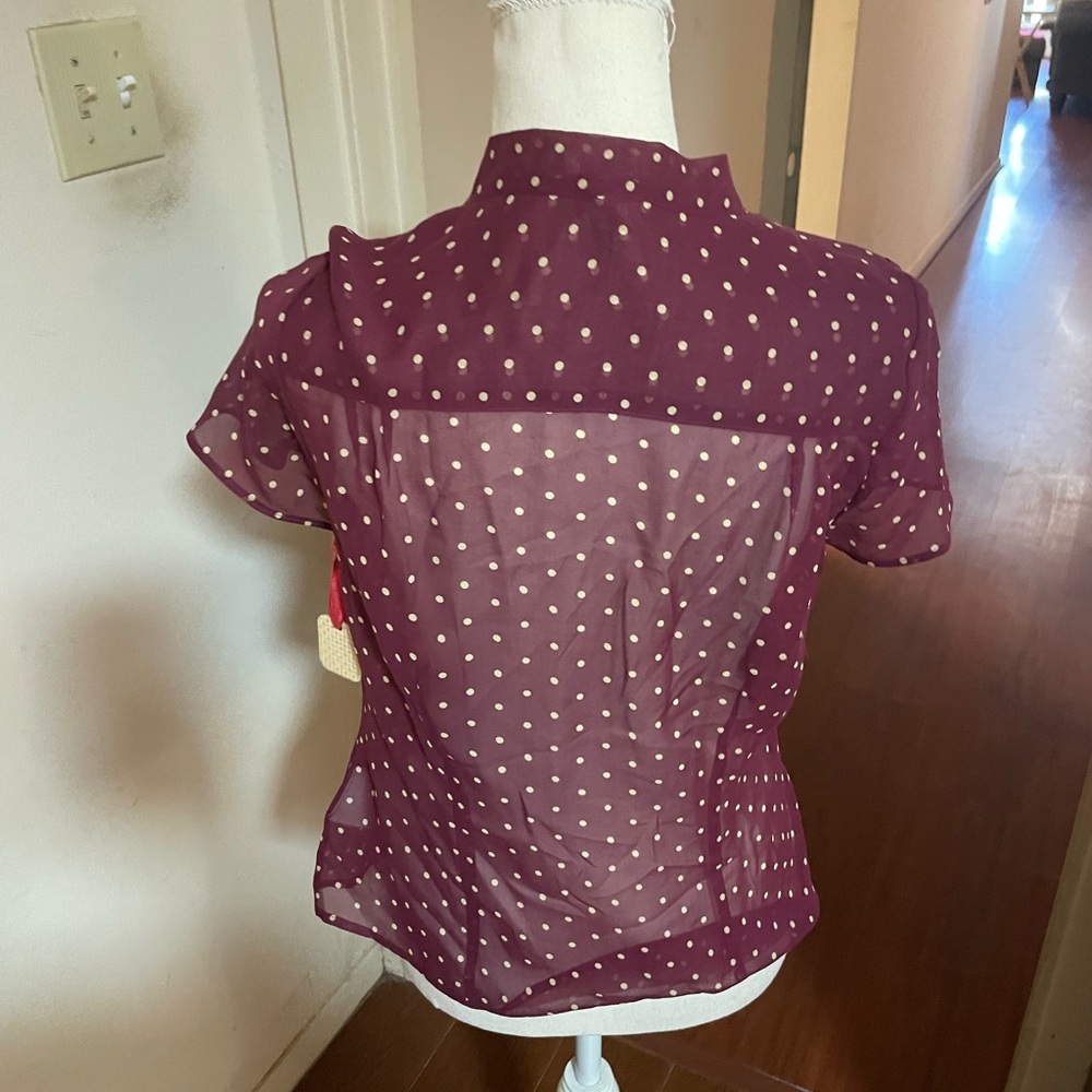 Old Navy Perfect Fit Silk polka dot button down blouse maroon tan sheer MEDIUM - Picture 7 of 16